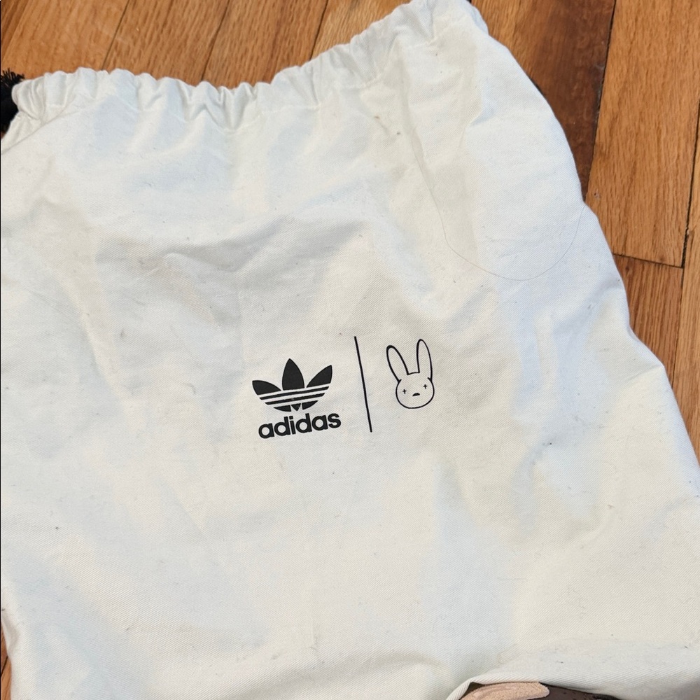 bad bunny adidas response - men’s 7/womens 8.5 - Picture 3 of 4